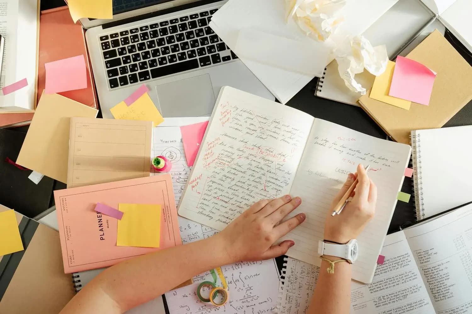 Is it Okay to Bring Notes to a Job Interview?